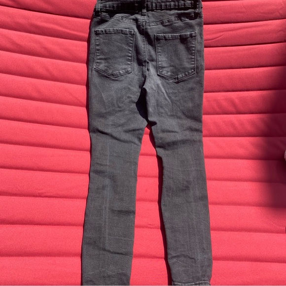 Rue 21 distressed black skinny jeans size:10 - Picture 4 of 5